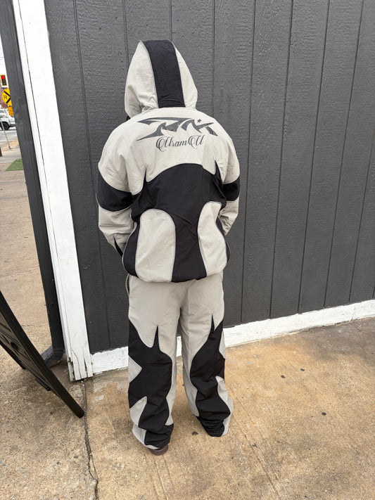 GREY URAMU WINDBREAKER